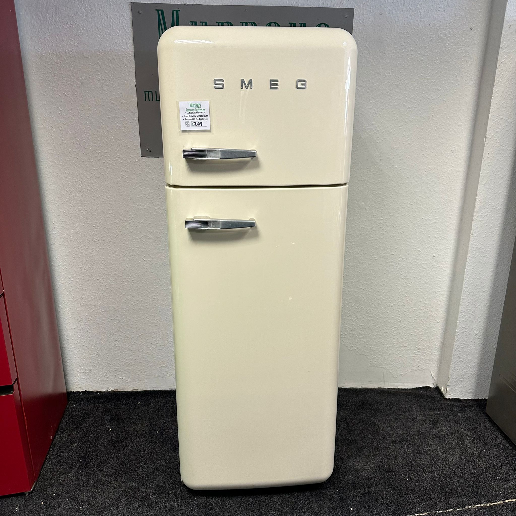 Refurbished smeg store fridge freezer