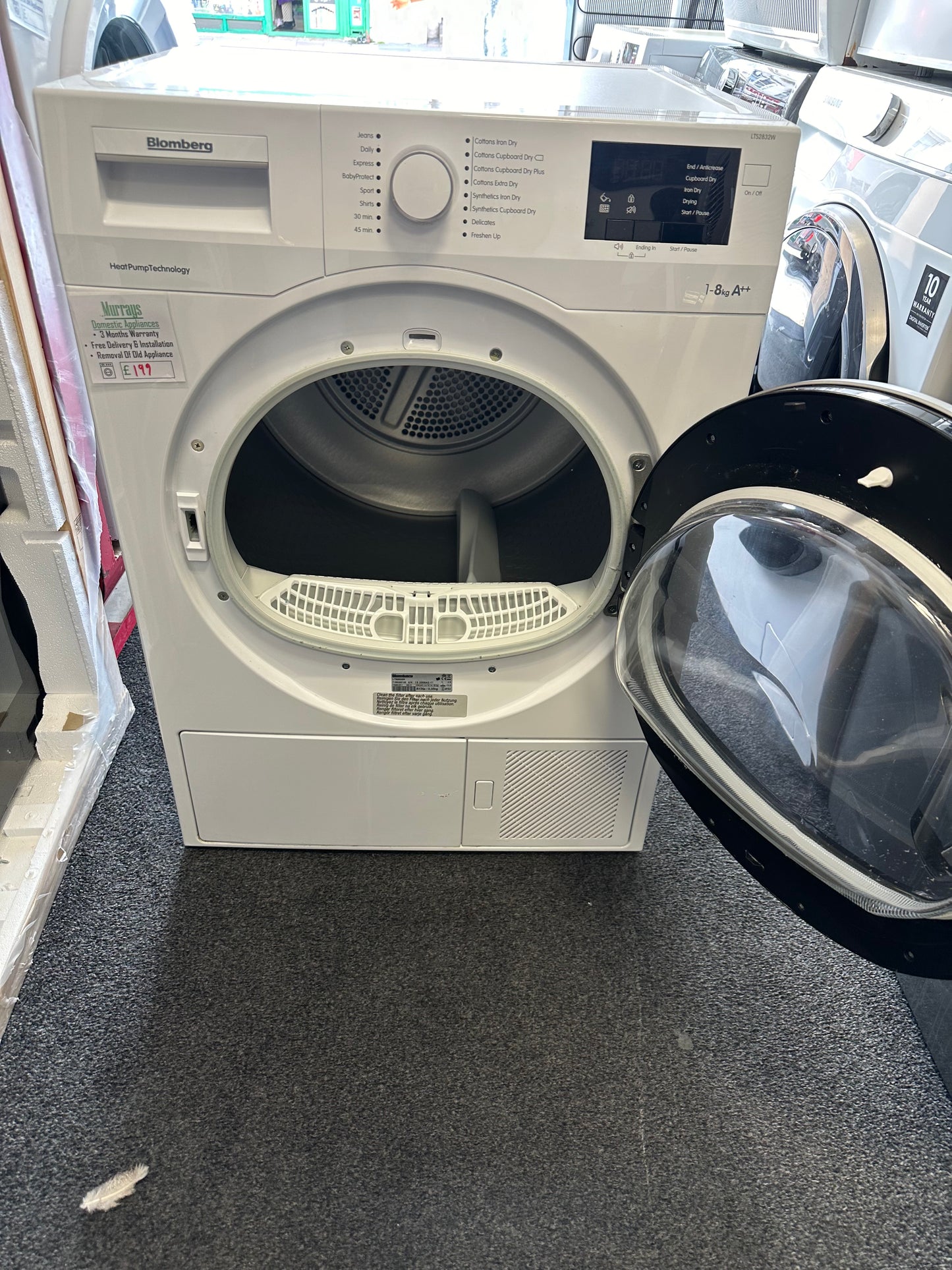 Blomberg 8kg Heat Pump Condenser Tumble Dryer